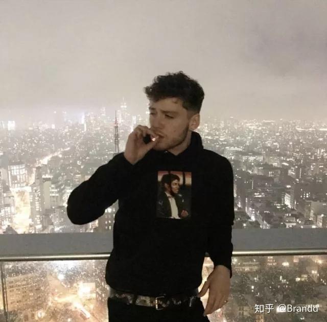 得到霉霉贾老板疯狂打call实力原创歌手bazzi