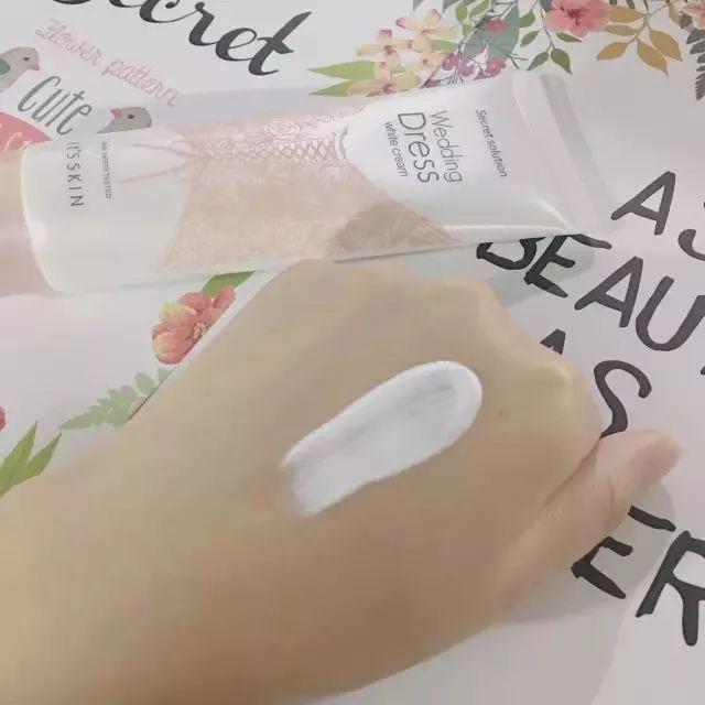 白天涂身体乳会不会吸灰尘(白天涂身体乳会不会吸灰尘呀)