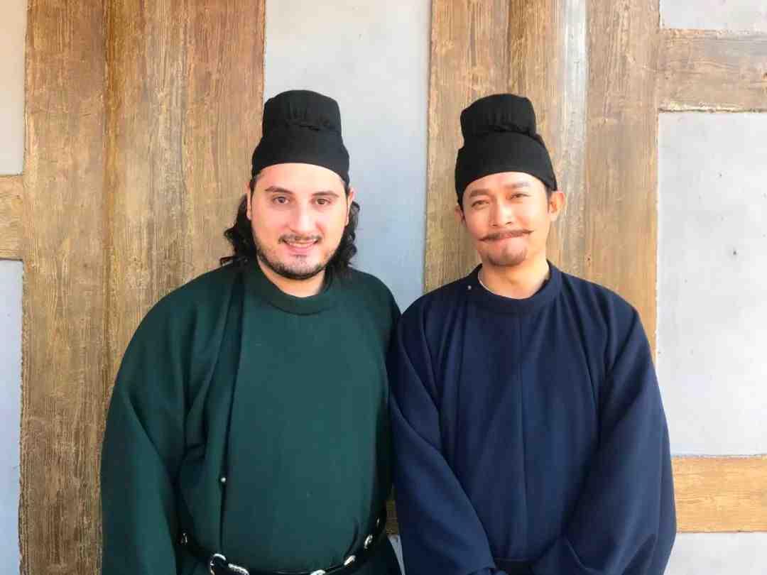 这位在万里归途片场痛哭过的外籍演员和我们聊了聊他在中国的发