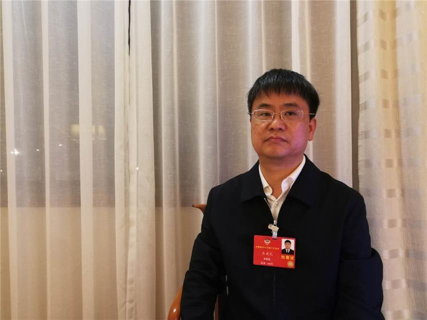 焦斌龙委员我们不能过快去工业化