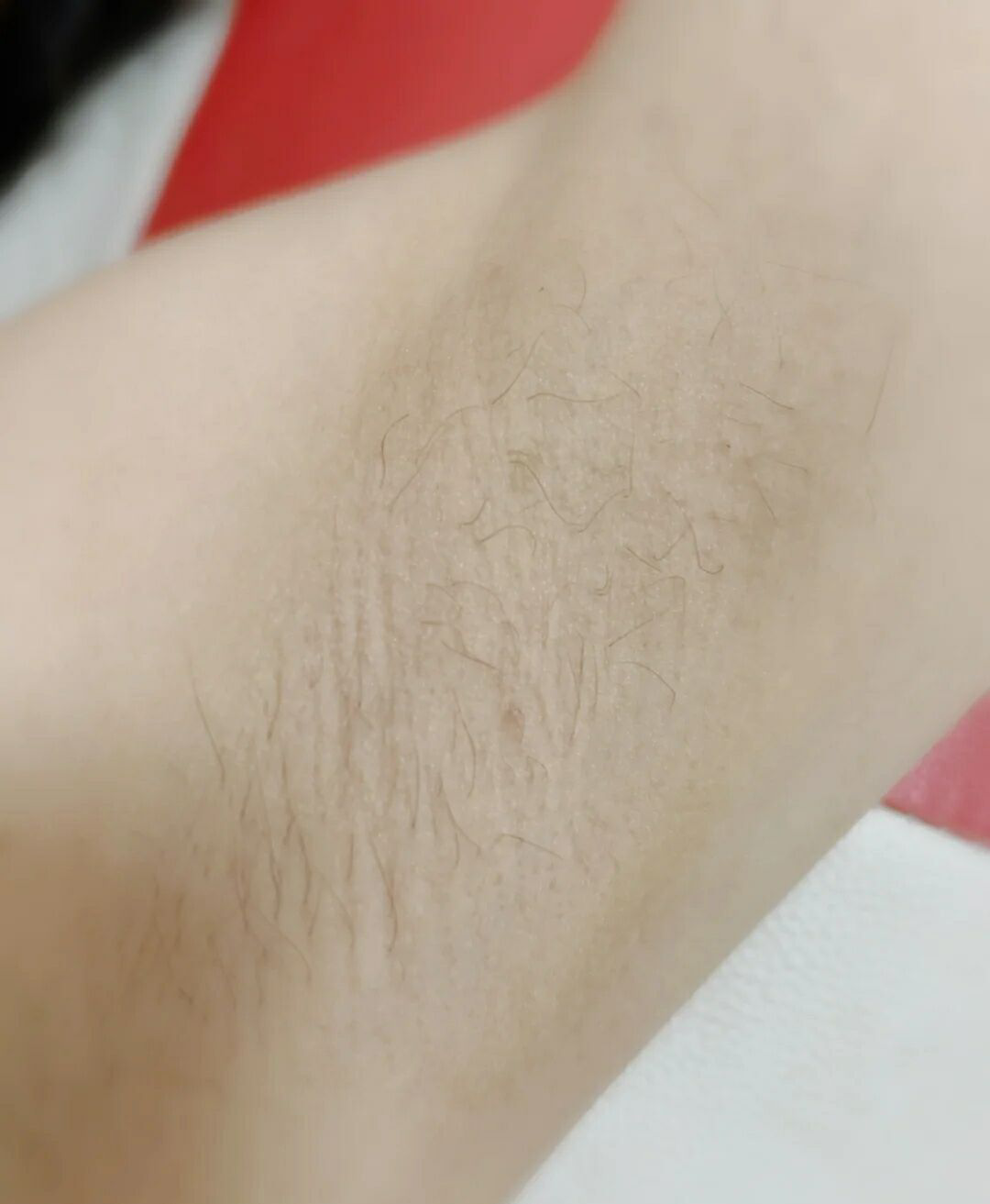 光滑的咯吱窝,配上好看的吊带,这个夏天我不美,谁美~重点是抑毛,给