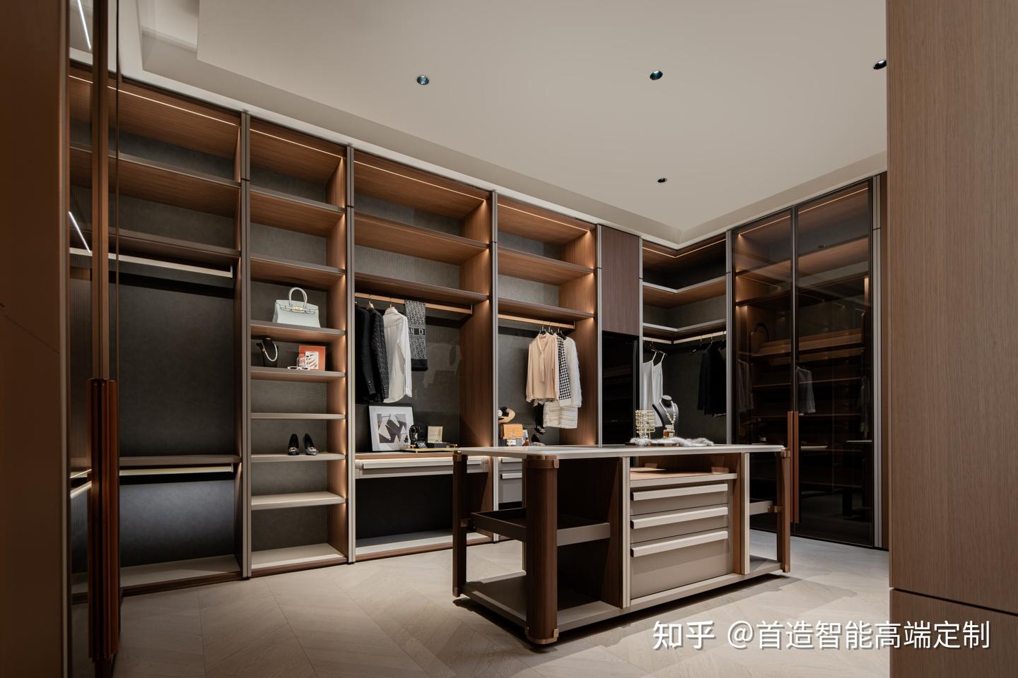 装修攻略丨衣帽间怎么设计更好看？26套案例直接抄作业！ - 知乎
