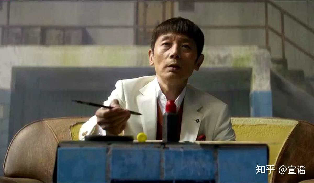 葛大爷那半头会演戏的头发啊