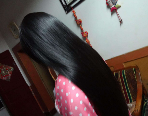 淘米水营养丰富用来洗发让头发更加黑亮