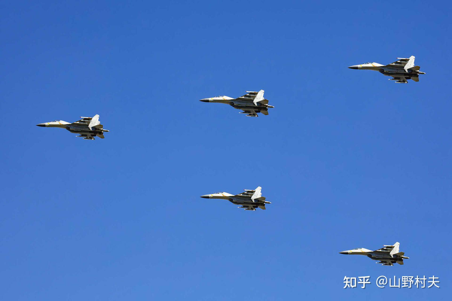 【备战】美媒：歼16、歼11停满中国空军基地待命，7分钟可飞往台海空域 - 知乎