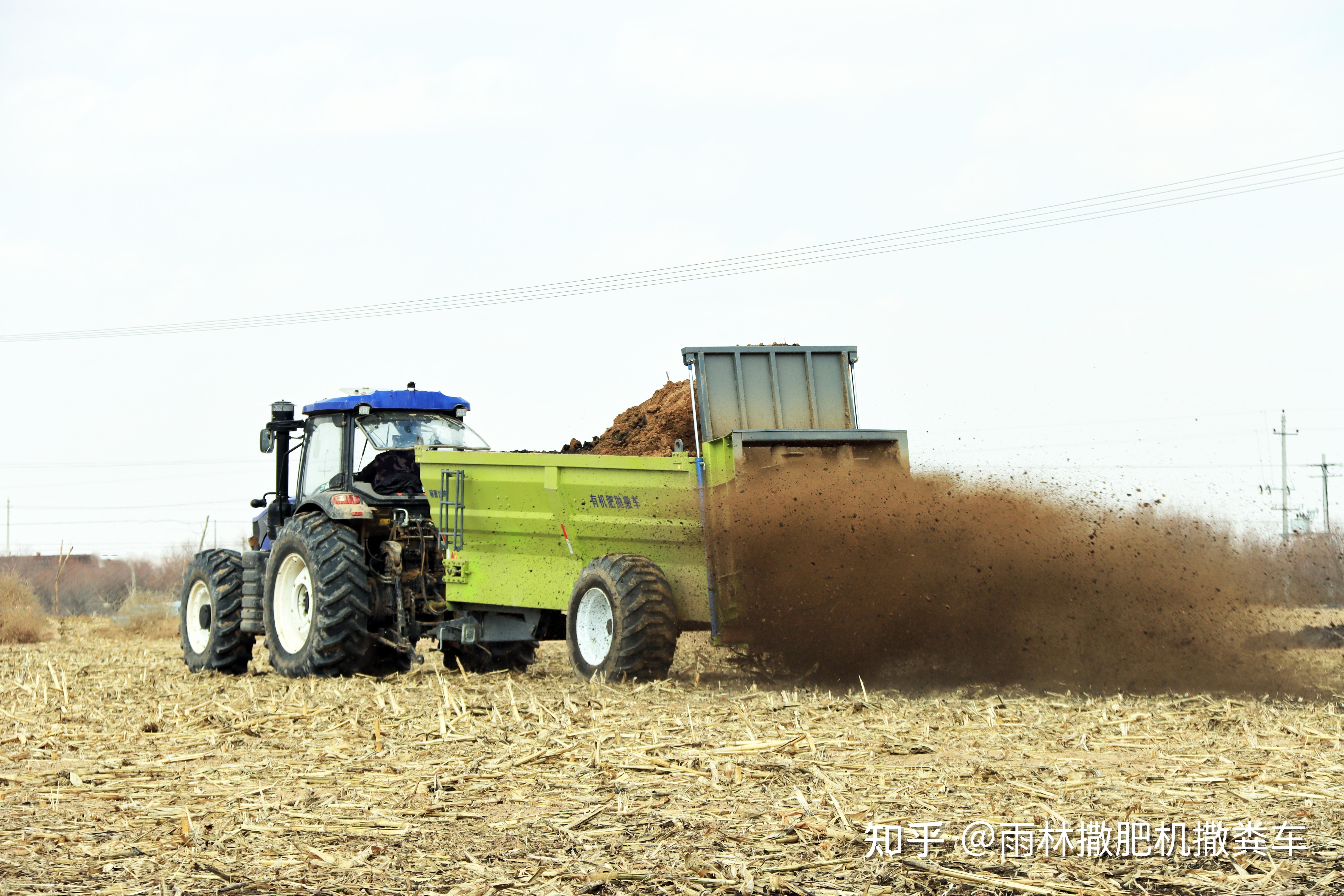 解决土壤酸化建议多用撒肥机增施有机肥