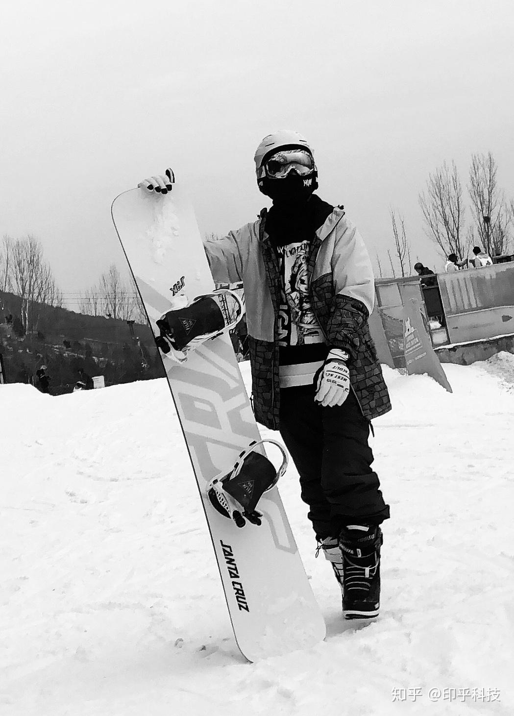 设计一稿王闵启傲持之以恒的学习是设计的来源责任感是设计的原则而