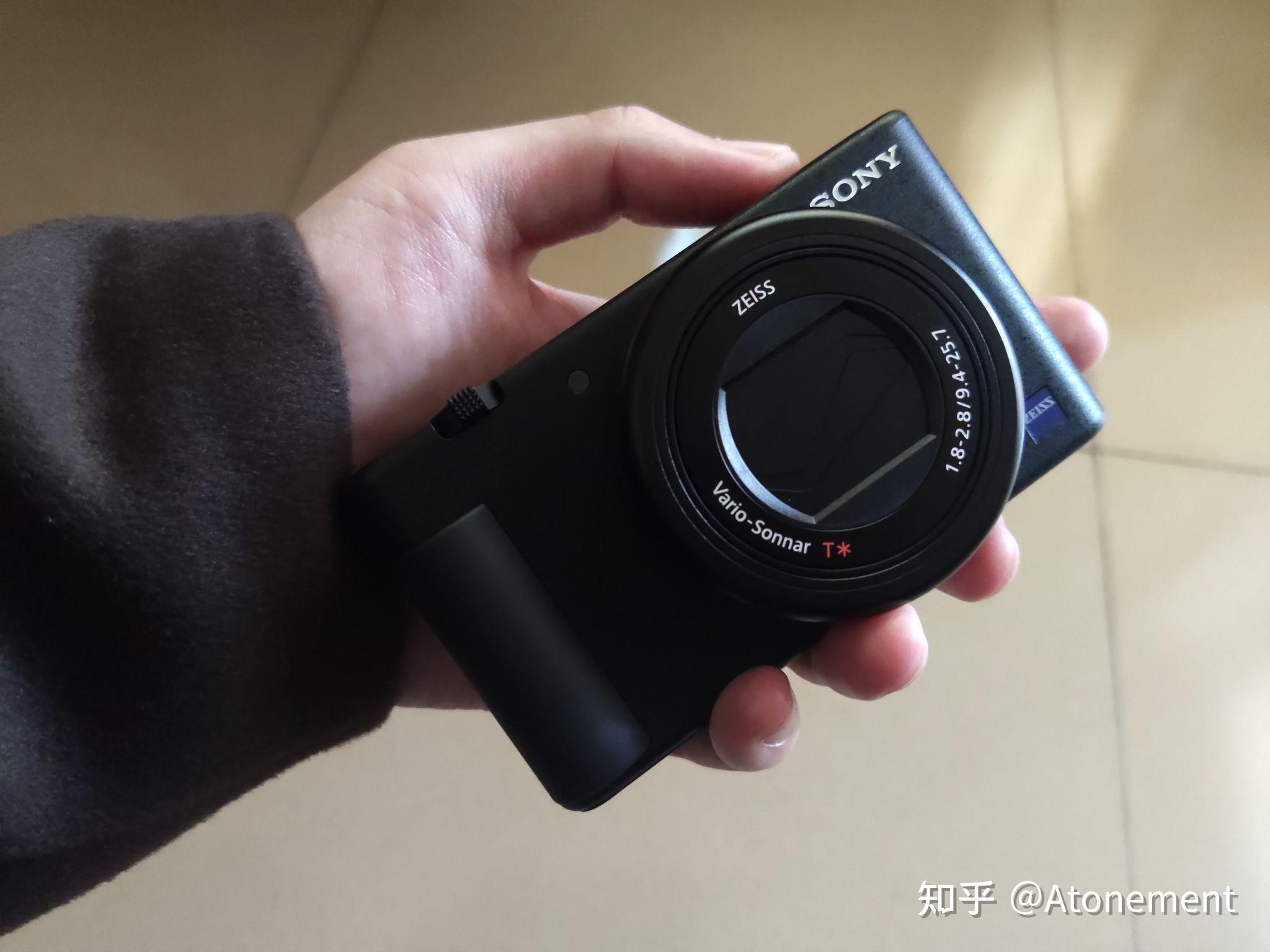 如何评价索尼5月26日发布的轻便vlog相机zv1有什么亮点和槽点