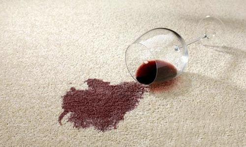 弄上顽渍怎样办啊；用什么可以洗下去啊|红色衣服|纯棉的线衣 (顽渍用什么能洗掉)