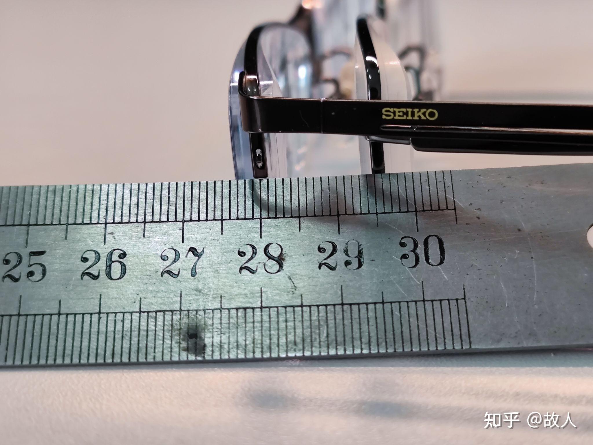 800度近视眼镜不同折射率对比