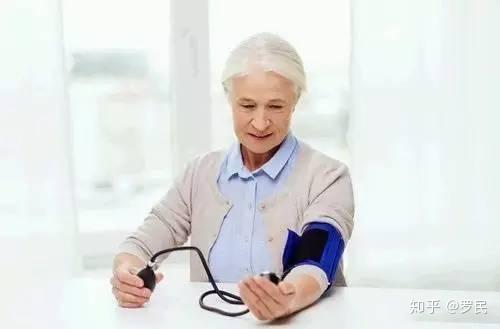 血压突然升高到140/90mmHg,应该怎么办？