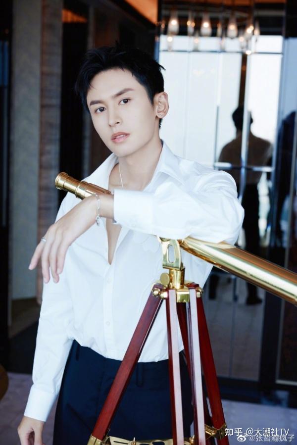 接连出事!吴亦凡,霍尊,张哲瀚被组成一段话,网:女星靠谱很多 - 知乎