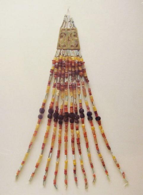 知否知否应是绿肥红瘦禁步带给女子的美丽桎梏