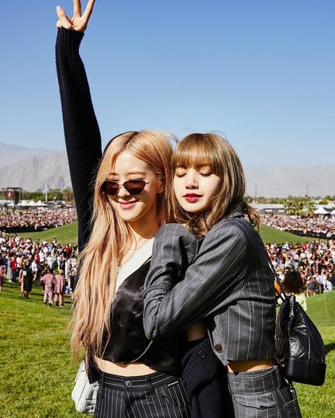 举起我五花肉的大旗…          赞同 添加评论           喜欢