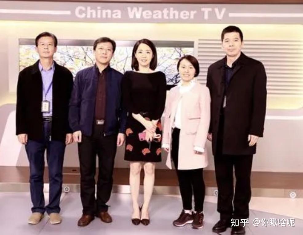 气象主播杨丹我这辈子最正确的决定就是40岁为普通丈夫生儿子