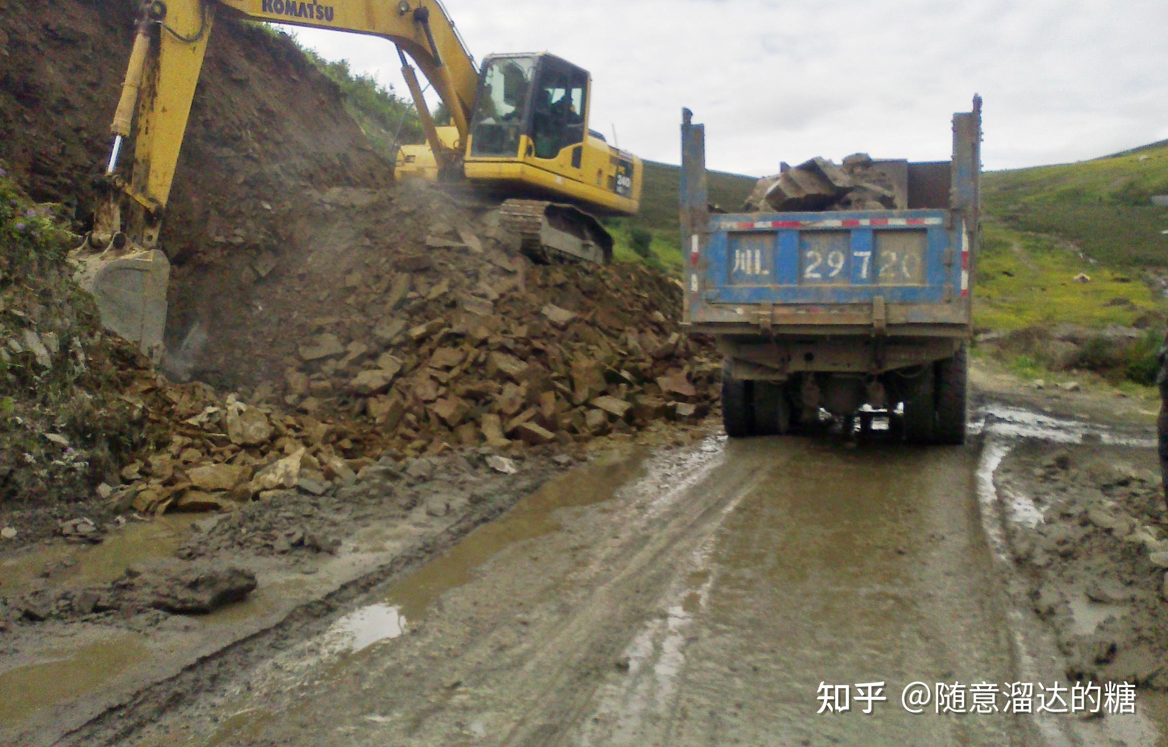 摩托笔记八泥路艰难前行翻高尔寺山眼望天堂雅江真的有塌方