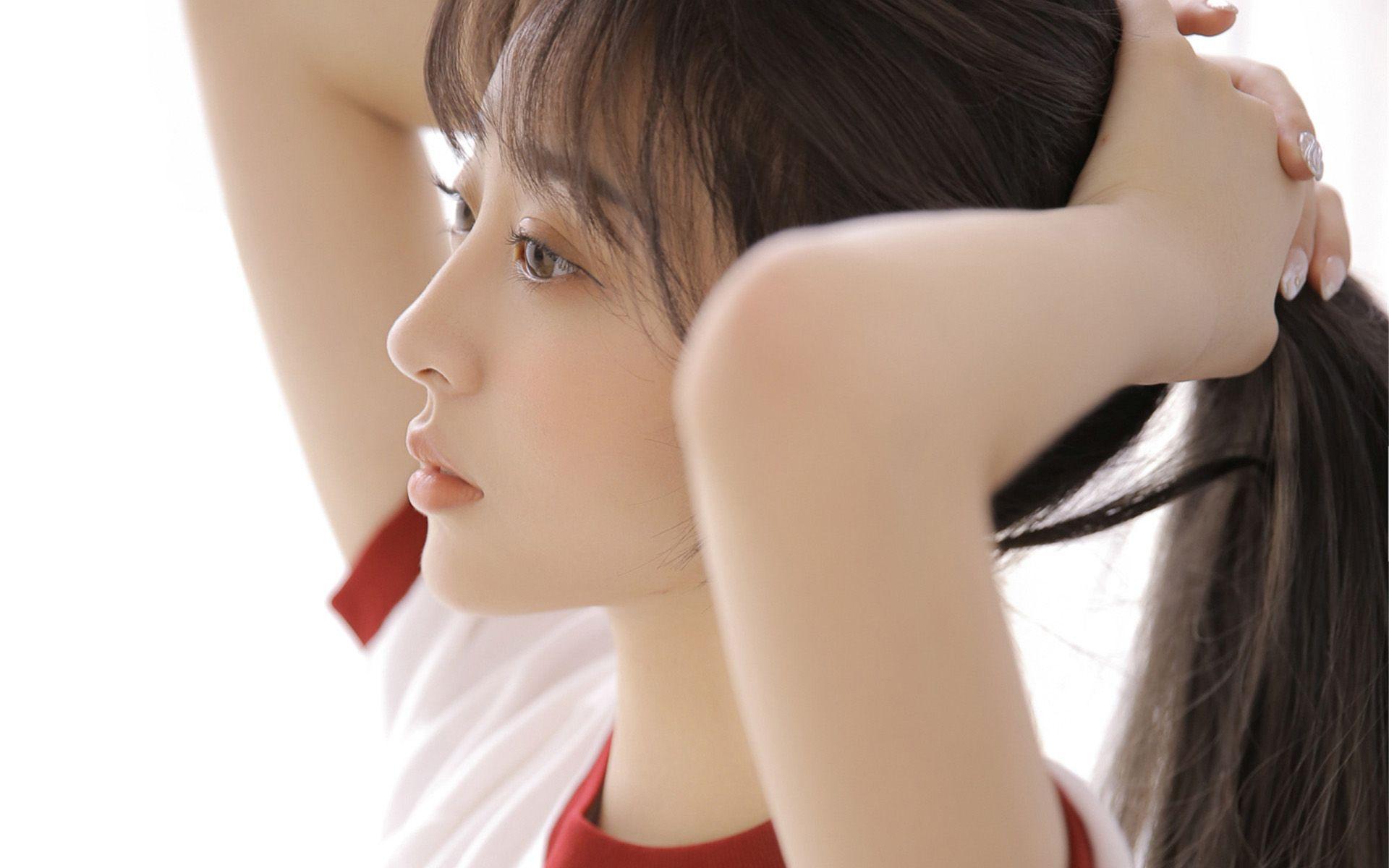 又纯又欲美女写真壁纸笛倚新翻水调歌天翻地覆谁得知