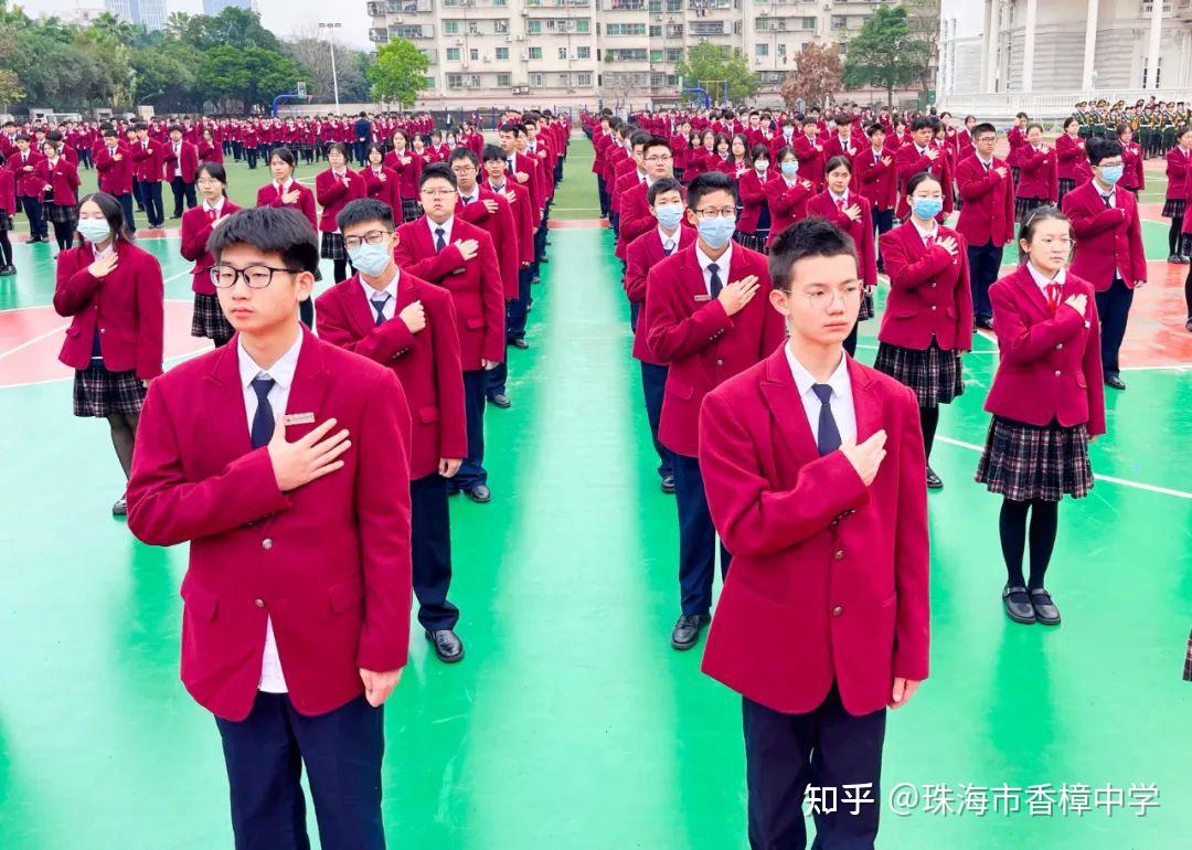 香樟中学校服图片