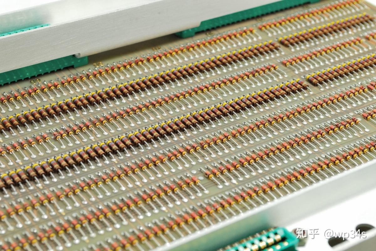 电与磁的极致艺术~1968年的HP9100A晶体管计算器(机)-2