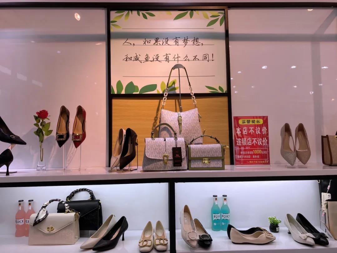 连一个小店都经营不好 算什么 女强人 从开店赔钱 婚姻濒危到成为人生赢家 只因做对了一件事 知乎 连一个小店都经营不好 算什么 女强人 从开店赔钱 婚姻濒危到成为人生赢家 只因做对了一件事 知乎