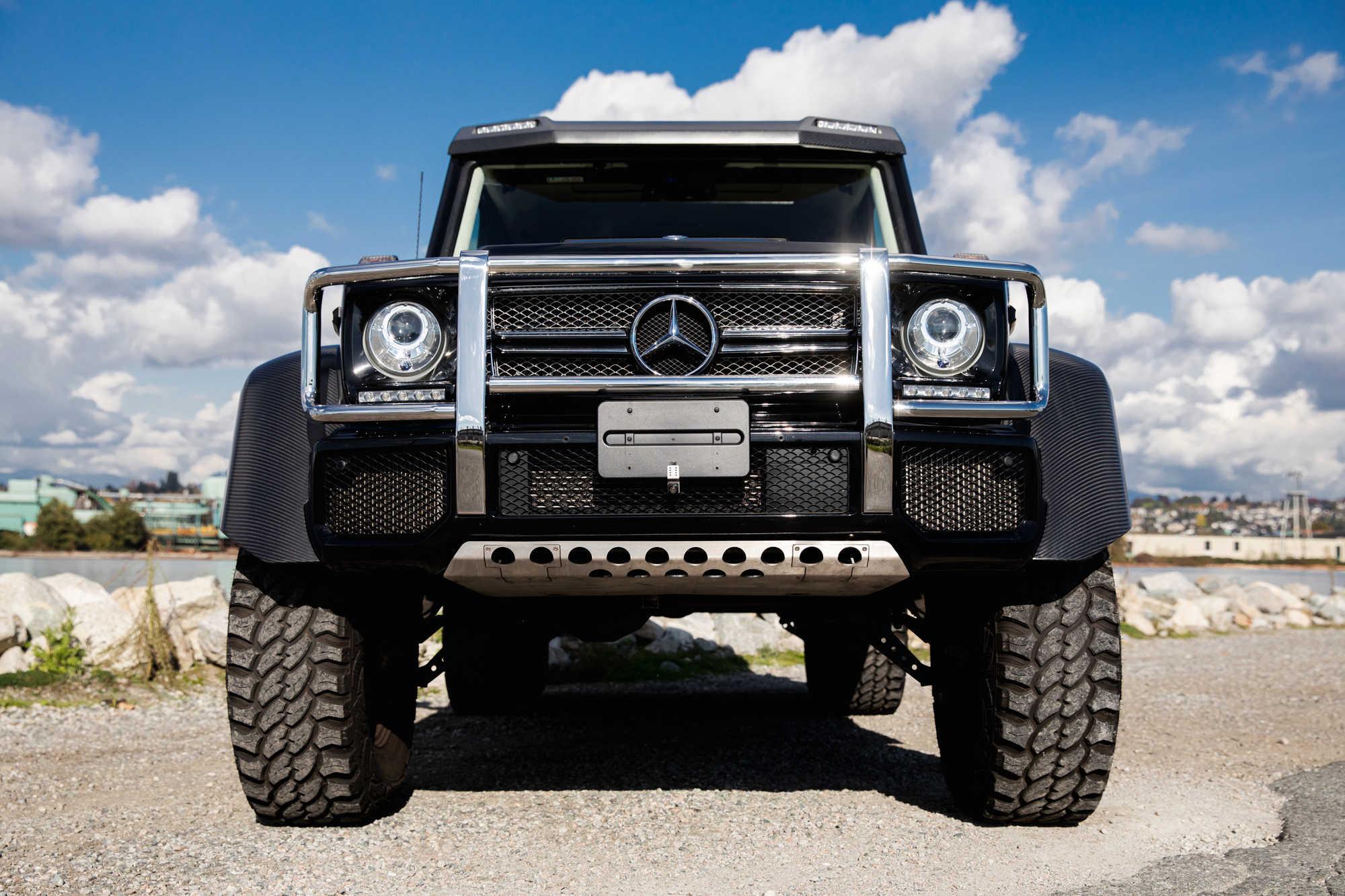 六驱性能猛兽,全球仅百辆,奔驰6×6大g亮相拍卖网站