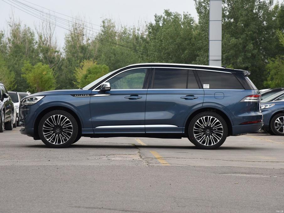 林肯飞行家提供6人座7人座的选择5098万元起售