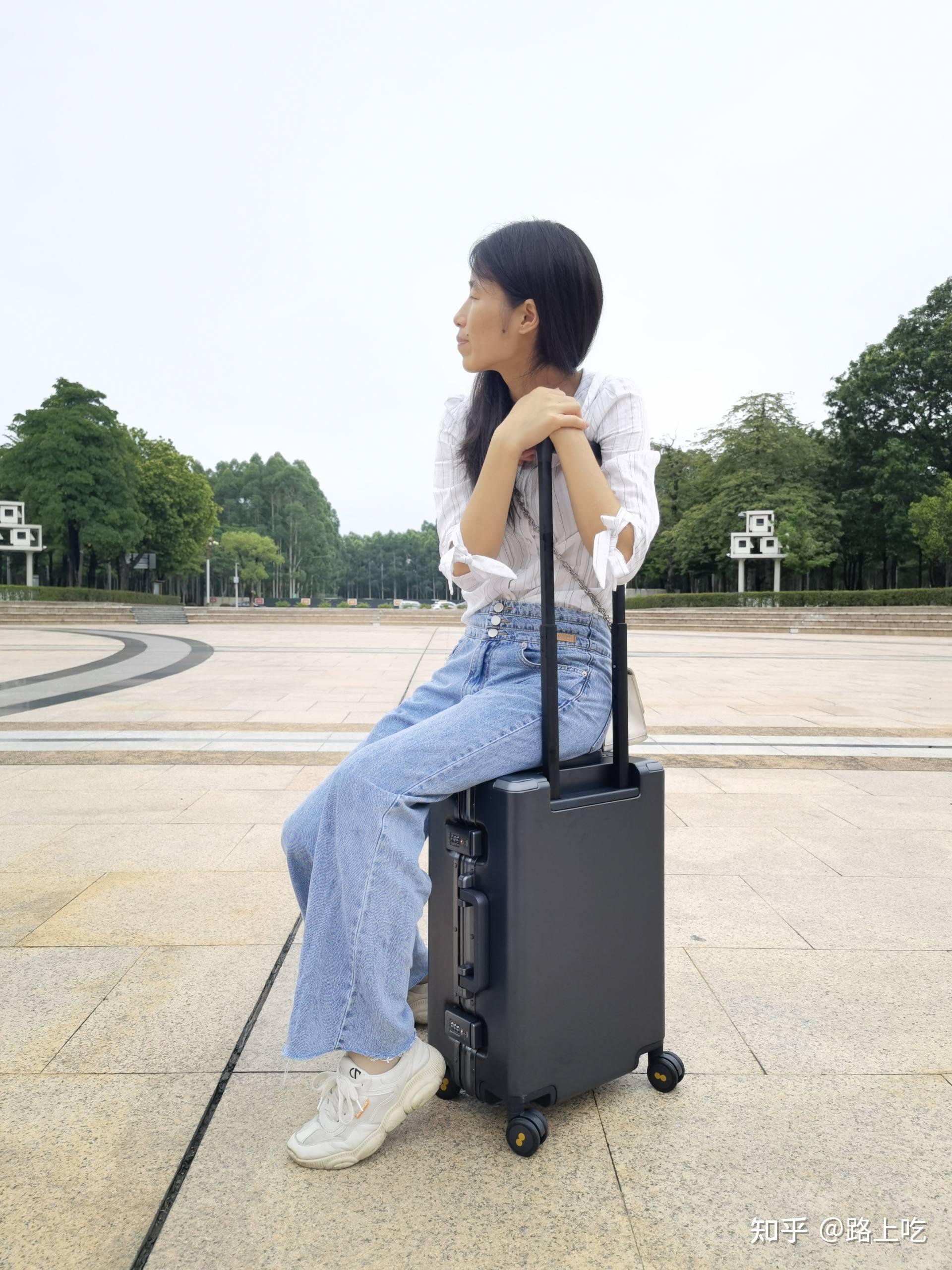 出差旅行必备好物地平线8号power系列登机箱简评