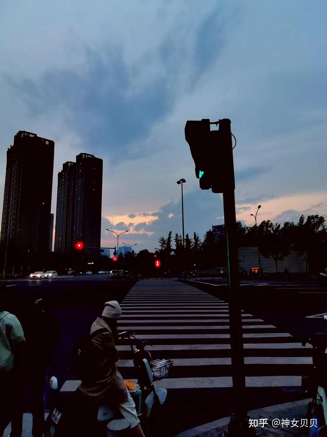 要说吉利的话,少说丧气的话 - 知乎