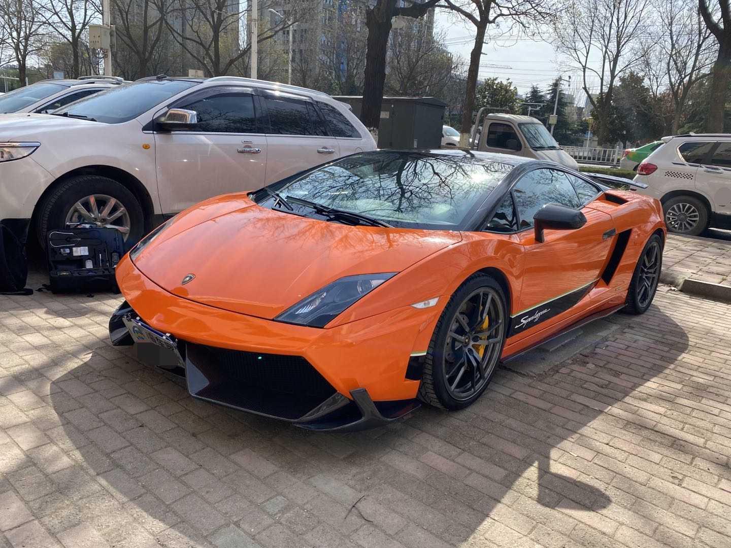 两周检测七台超跑,为何独选这台兰博基尼lp560-4? - 知乎