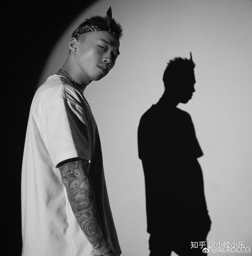 中国新说唱rapper们的纹身很skr