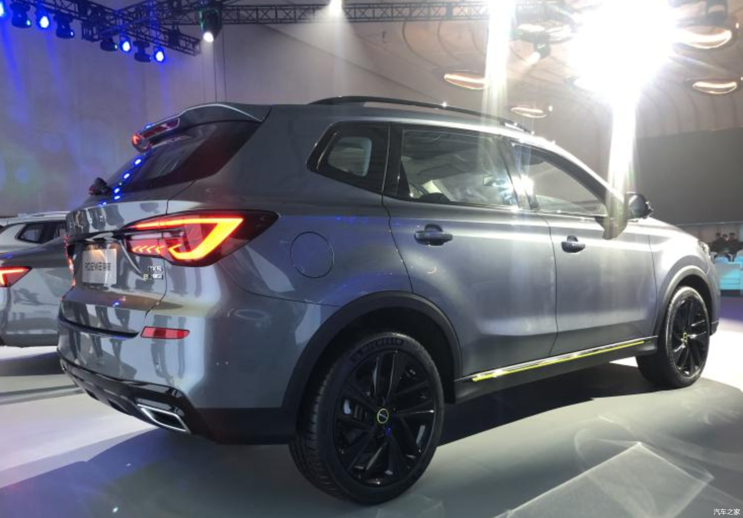 补贴后1528万起荣威rx5eplus插电混动版上市