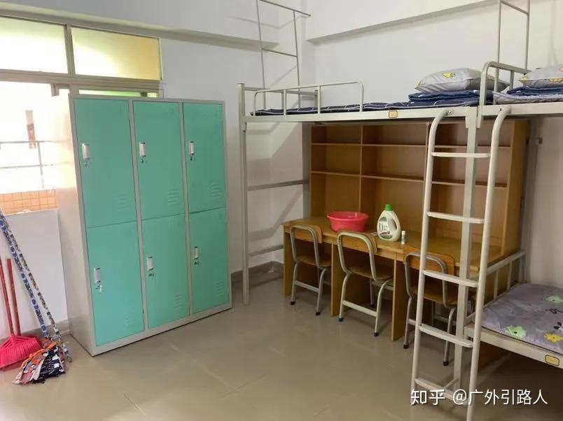 学员宿舍课室and自习室明德尚行教育(广外校区)集训环境我们一直注重