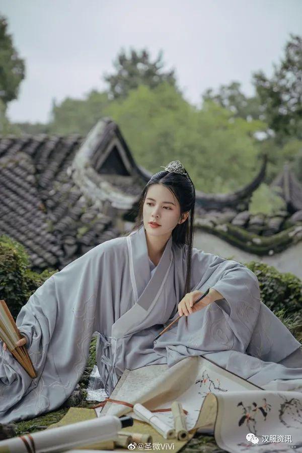 圣微vivi 宫寒ghan 猫夏小卡 他们谁才是同袍心目中的众神之神 知乎