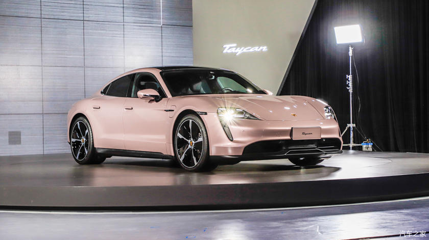 后浪们的新选择保时捷taycan入门版