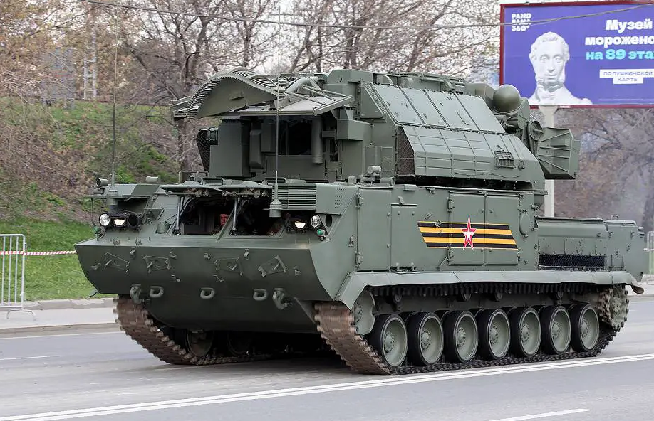 防空导弹系统道尔m2/山毛榉m3/s-300v4/s-350/铠甲s-1,都是现役装备.