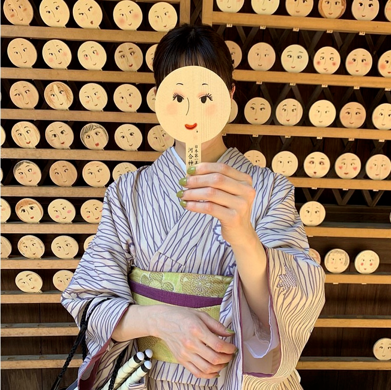 在庄严肃穆的神社里，绘马也可以很可爱哦~ - 知乎