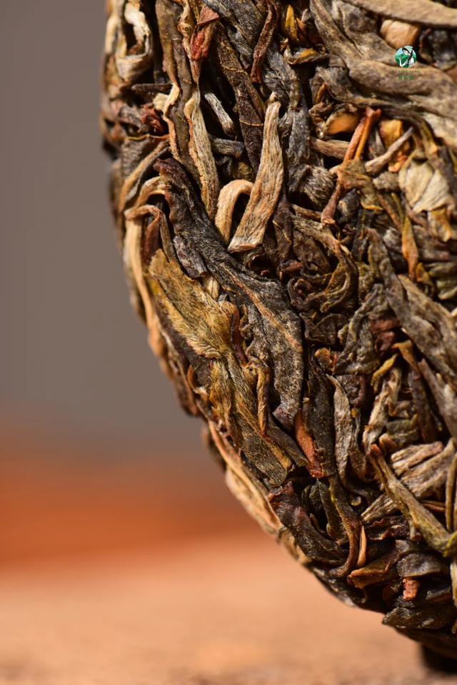 来自最尊贵产区的皇家贡茶曼松王子山兰香独特到一口难忘