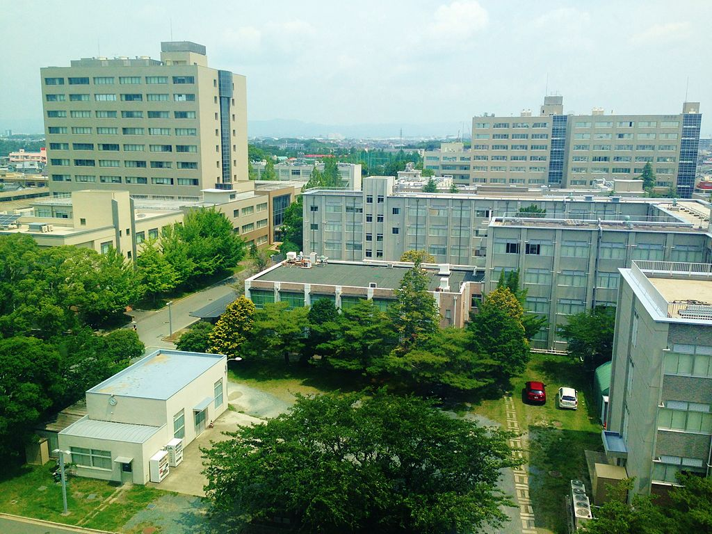 静冈大学有7个学部,分别为:人文社会学部,教育学部,情报学部,地域创造