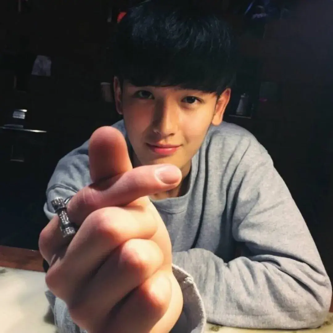 190张第一眼就让你觉得惊艳的男生头像 - 知乎