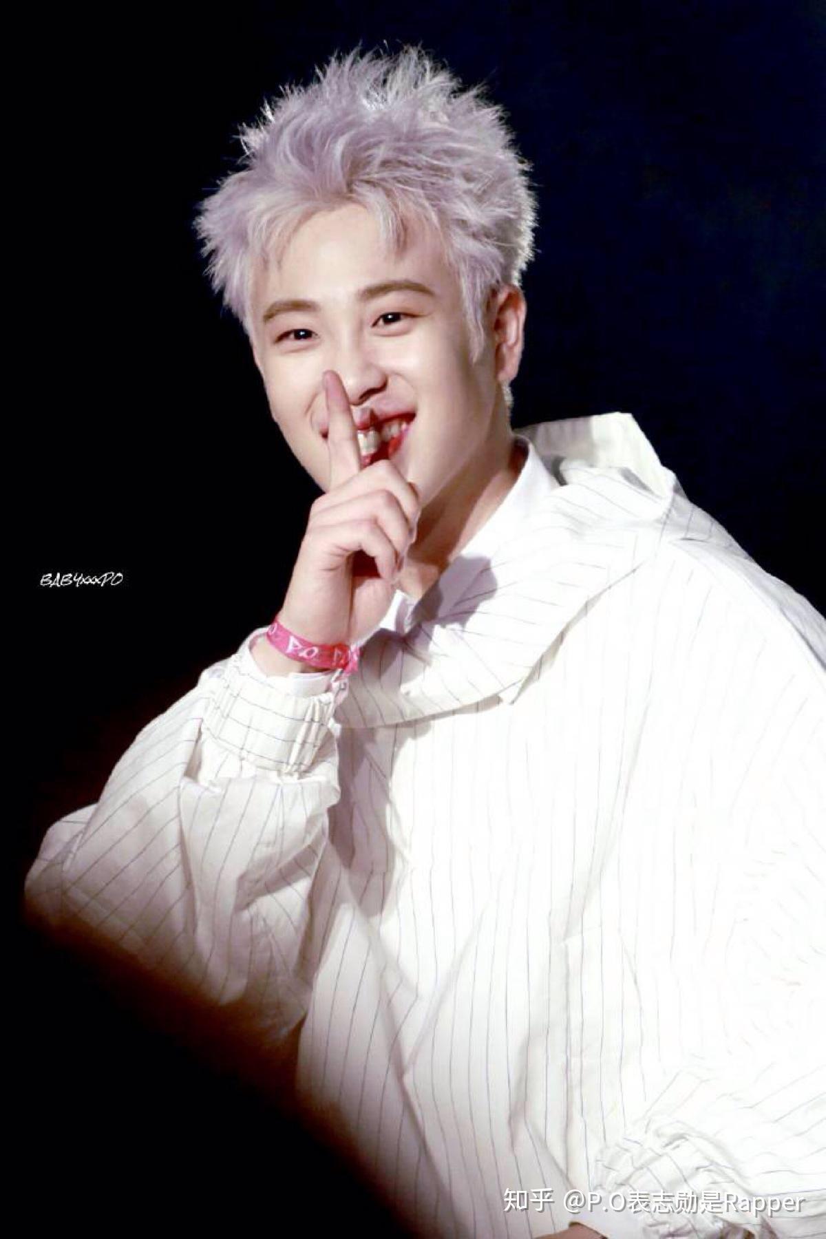 安利一个舞台上克里斯马台下秒变傻瓜小可爱的blockb忙内表志勋