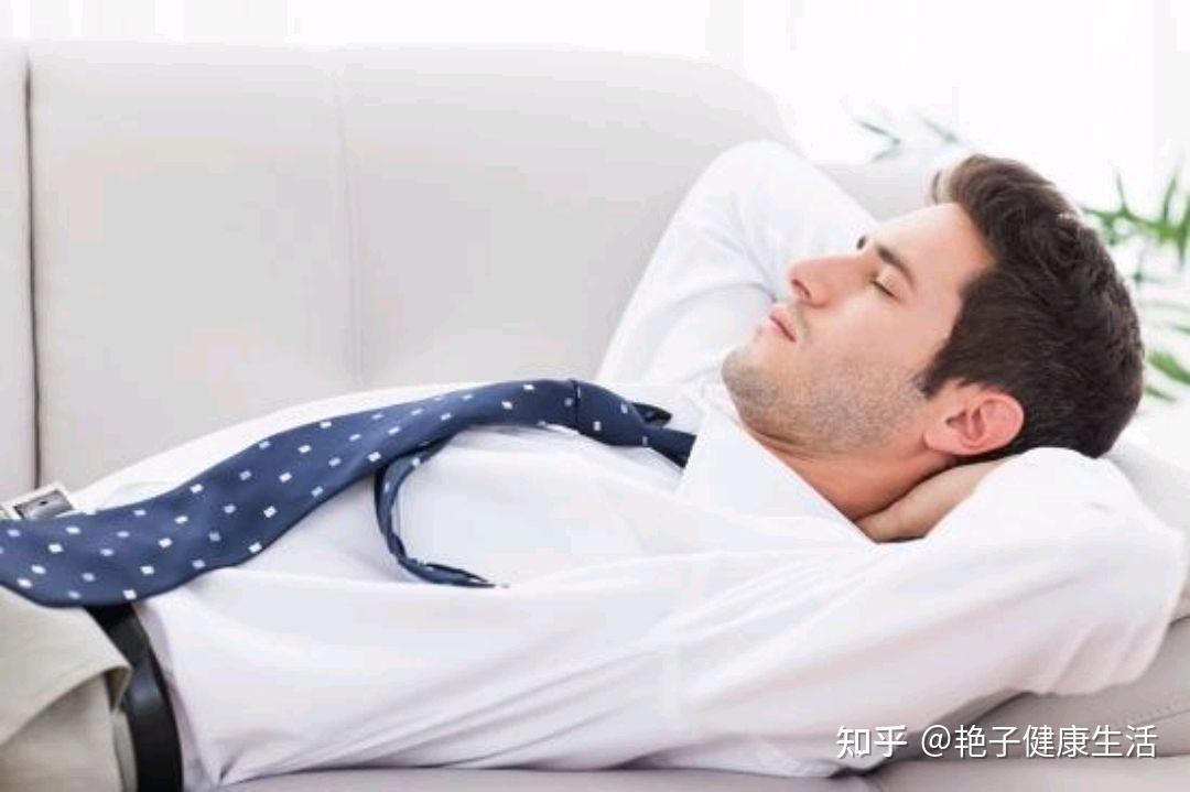 吃完饭就喜欢躺着，容易发胖吗？你可能误会了：饭后正确躺有好处