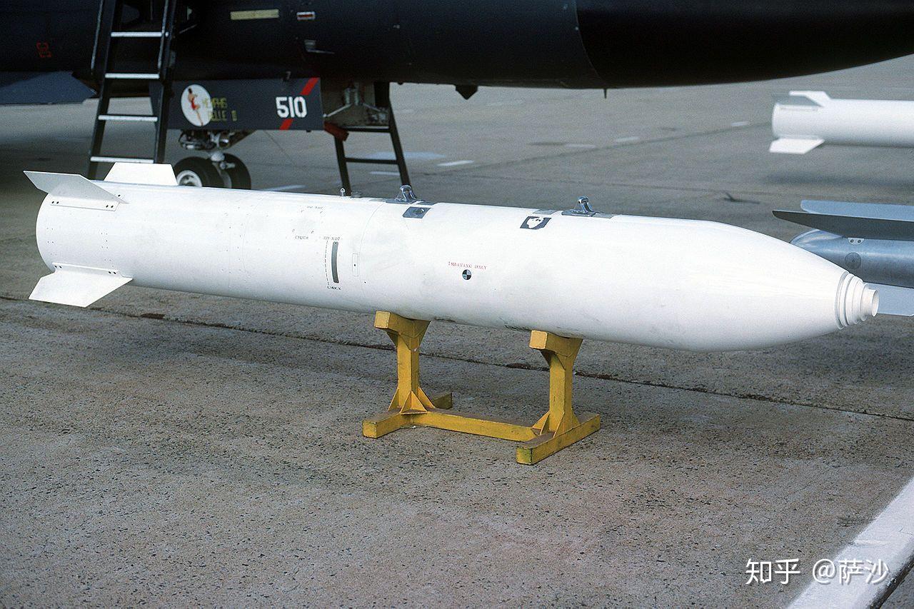1967年6月17日， 中国第一颗氢弹在西部某地上空爆炸成功。-军事史-图片