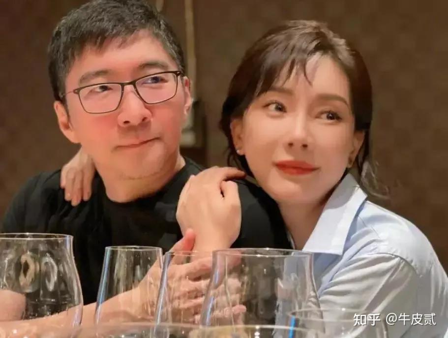 怪不得大s认"怂"了,汪小菲爆出的"瓜",信息量有点大 - 知乎