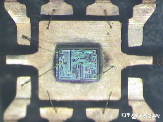 芯片里面长啥样?扫描电子显微镜放大10000倍告诉你!