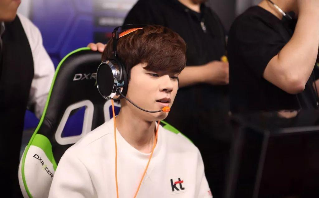 除此之外,还有人怀疑这是刚被禁赛的非洲队ad选手aiming,不过不管是谁