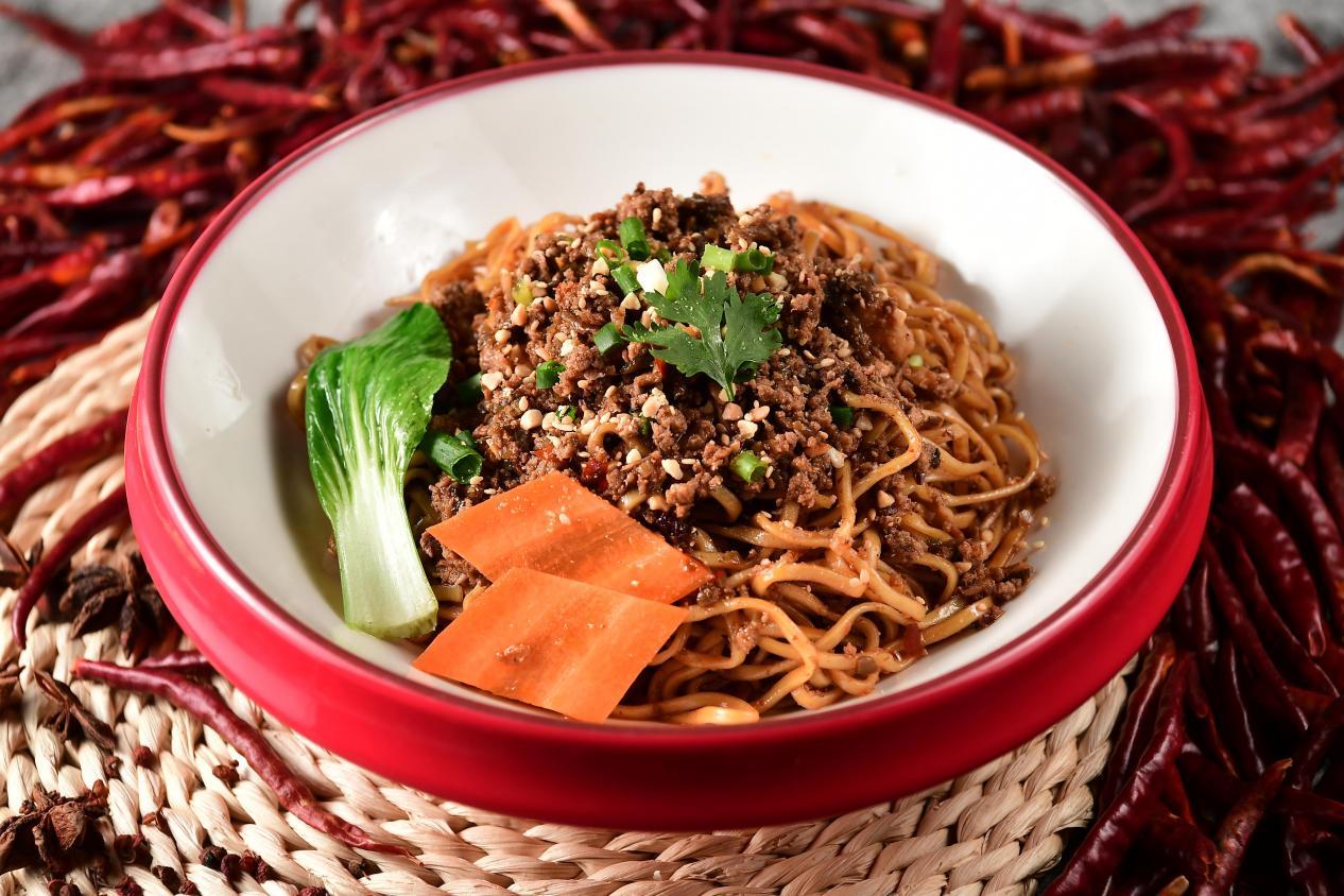 老城街小面与品牌中国签约仪式圆满落幕