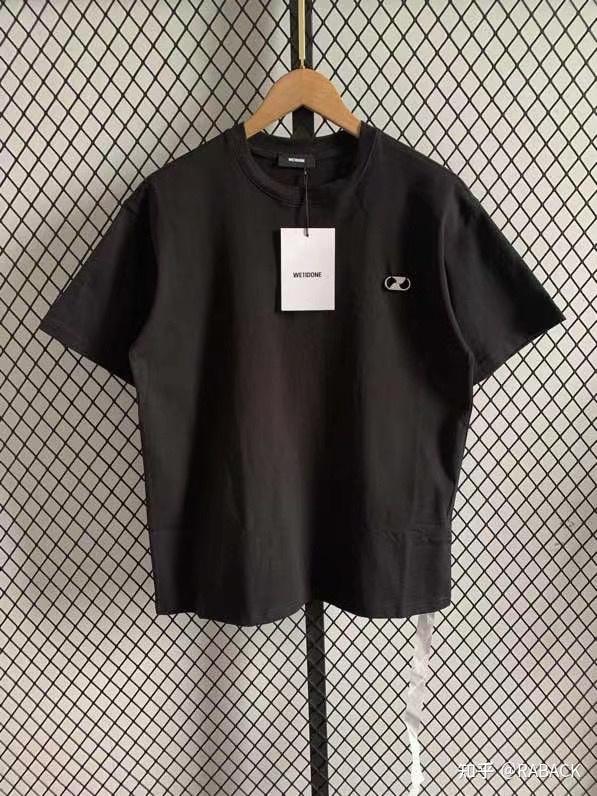 we11done立体浮雕弹幕压花字母短袖.  黑色 白色 玫红色 蓝色 xs sm