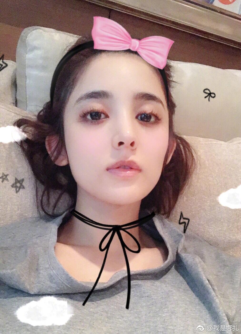 明星的脸能精致到什么地步?