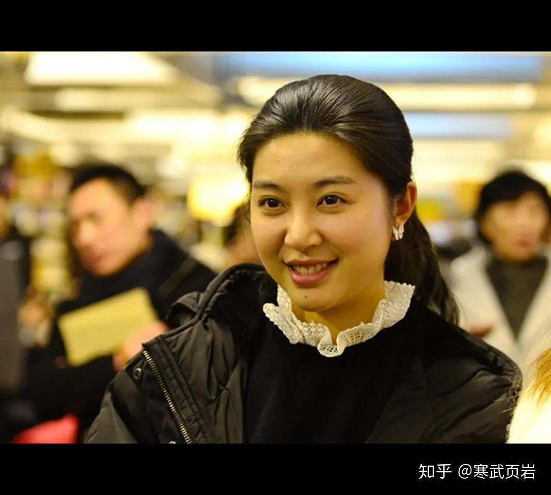 单雯沈丰英我们系统美女人才济济,但是高大上的园区办公大楼里,基本上