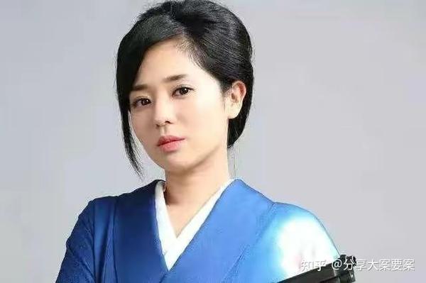 日本苍井空老师的故事:从动作片演员到双胞胎的母亲 - 知乎